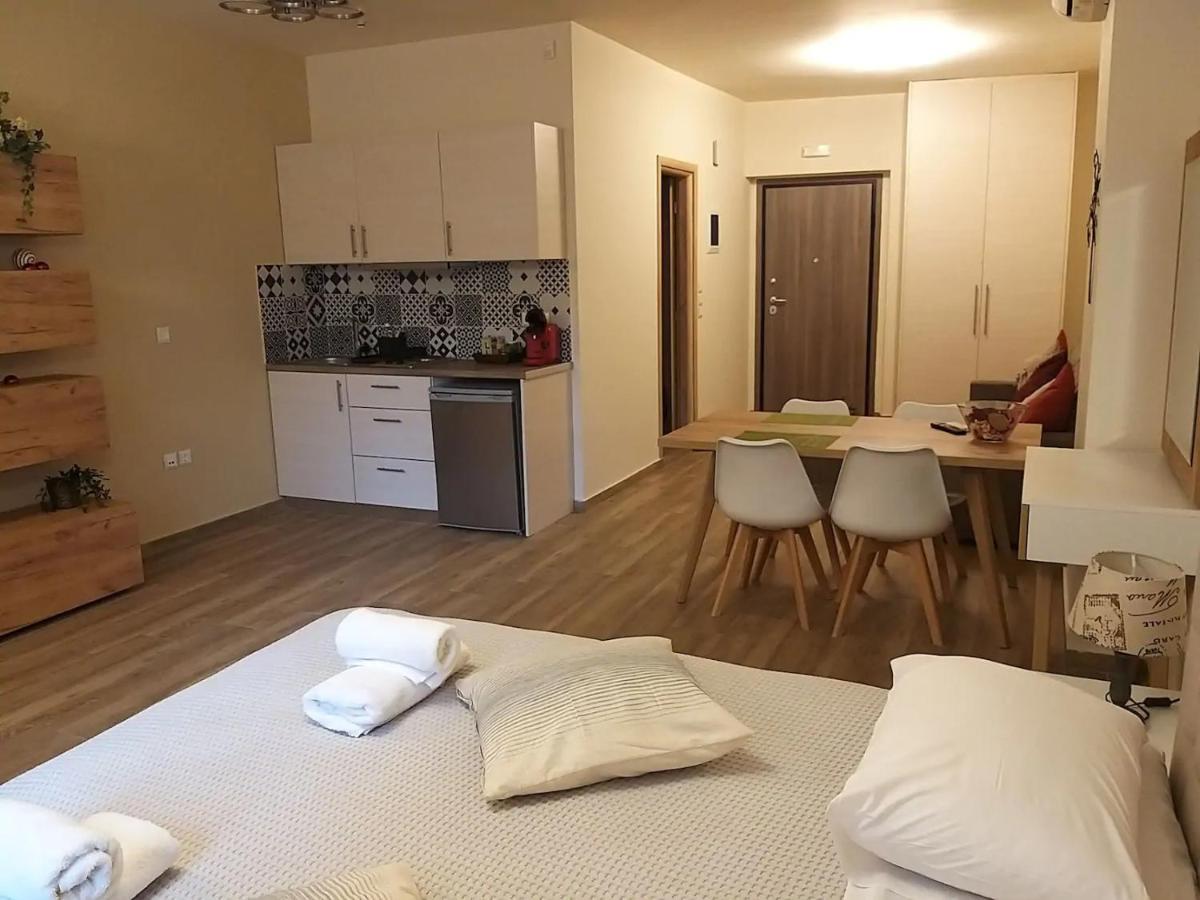 Apartment Amazing @ Monastiraki Subway Station